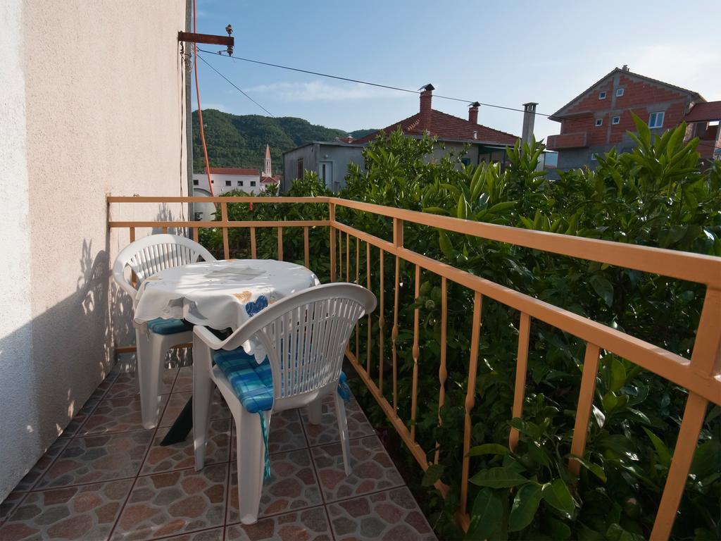 Apartments Srhoj ستاري غراد المظهر الخارجي الصورة