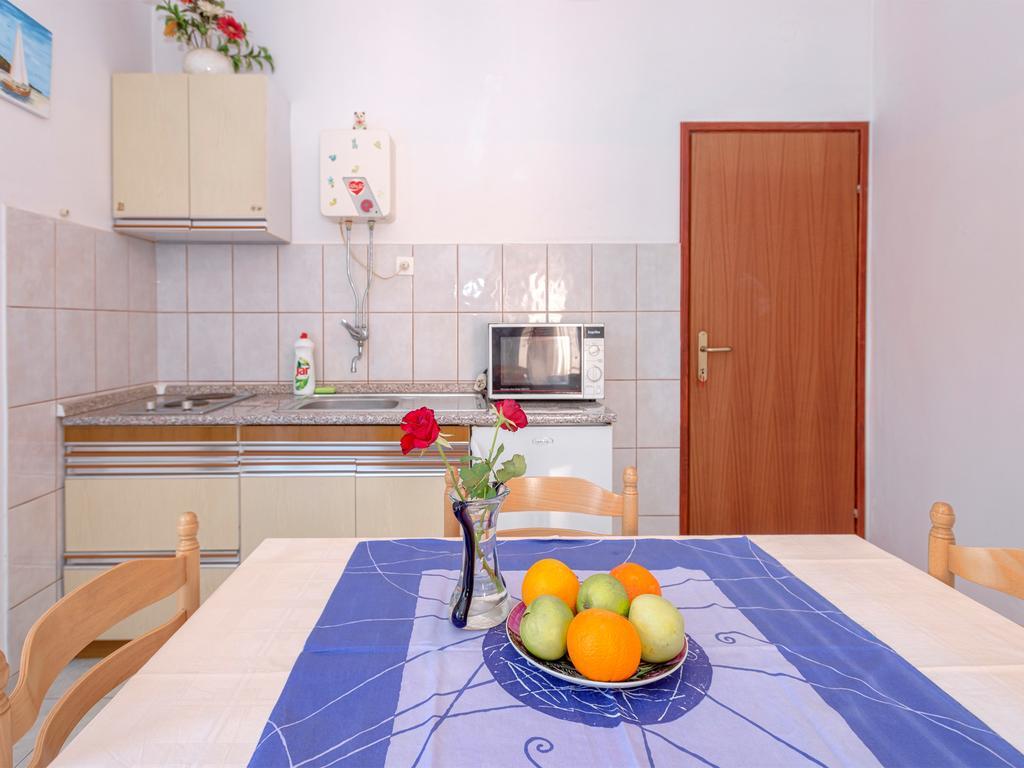 Apartments Srhoj ستاري غراد المظهر الخارجي الصورة