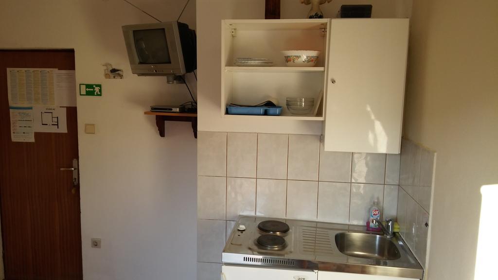 Apartments Srhoj ستاري غراد المظهر الخارجي الصورة