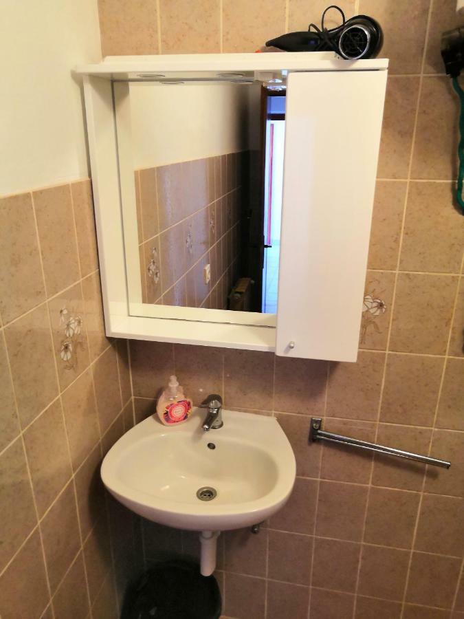 Apartments Srhoj ستاري غراد المظهر الخارجي الصورة