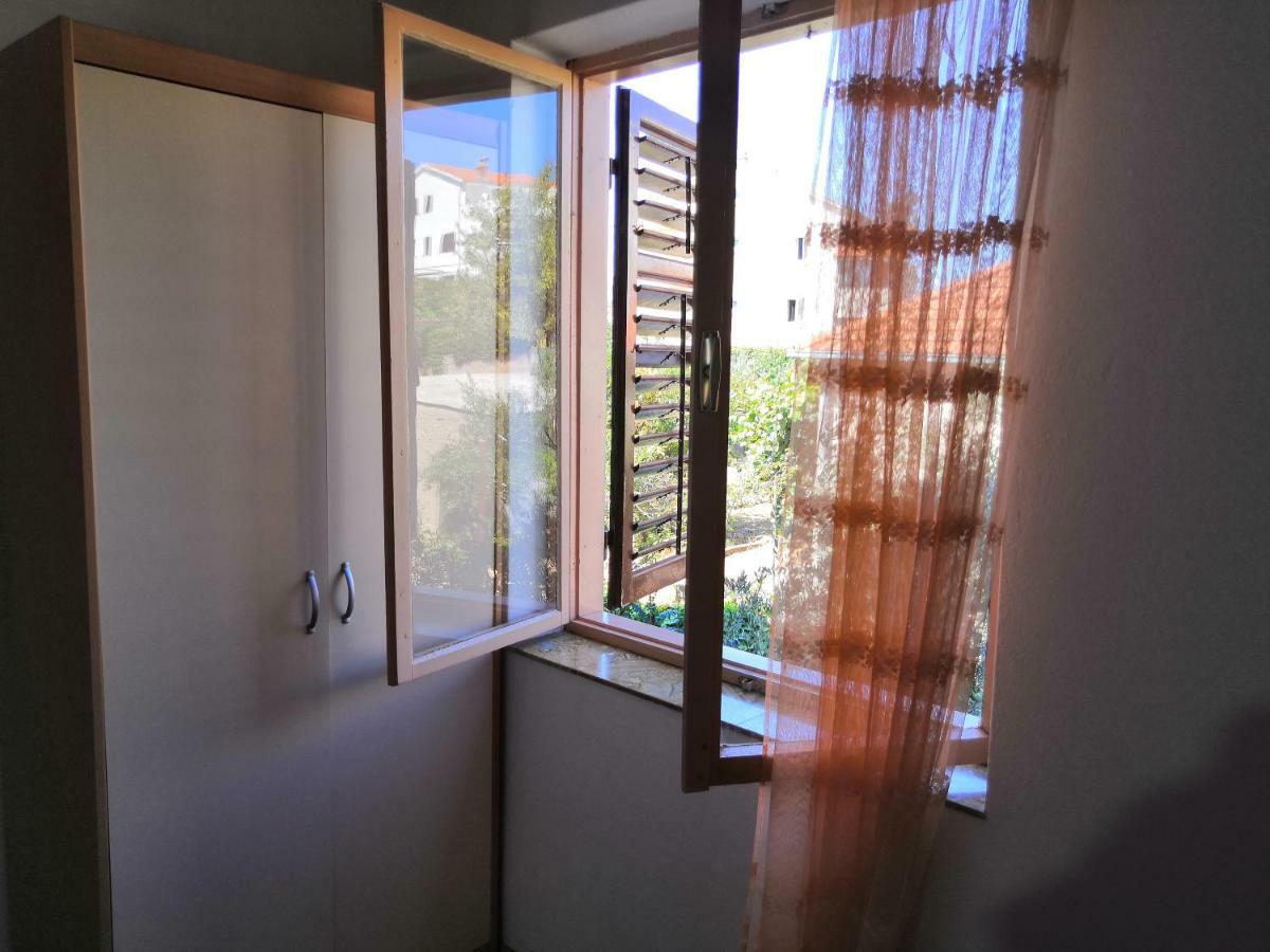 Apartments Srhoj ستاري غراد المظهر الخارجي الصورة